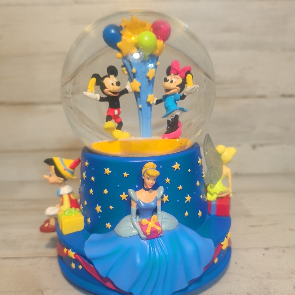 Disney Hallmark Musical Snow Globe 2001 Walt's 100th Birthday Mickey Mouse